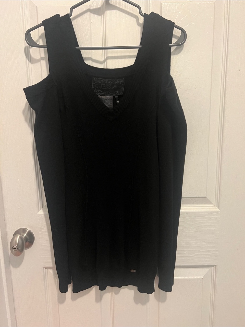 Guess Black Cold-Shoulder Women's Top - , V-Neck Knit